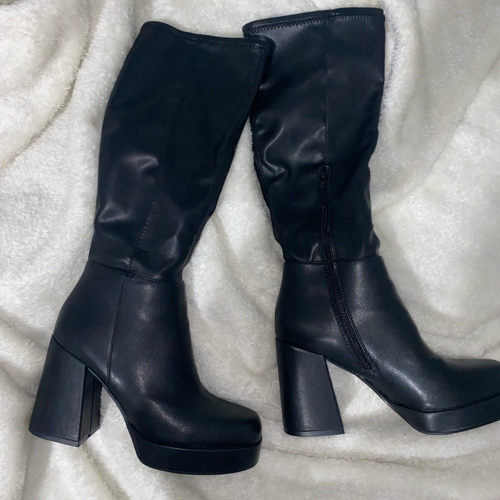 Steve Madden Kreo Platform Boot